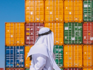 middle east businessman trade